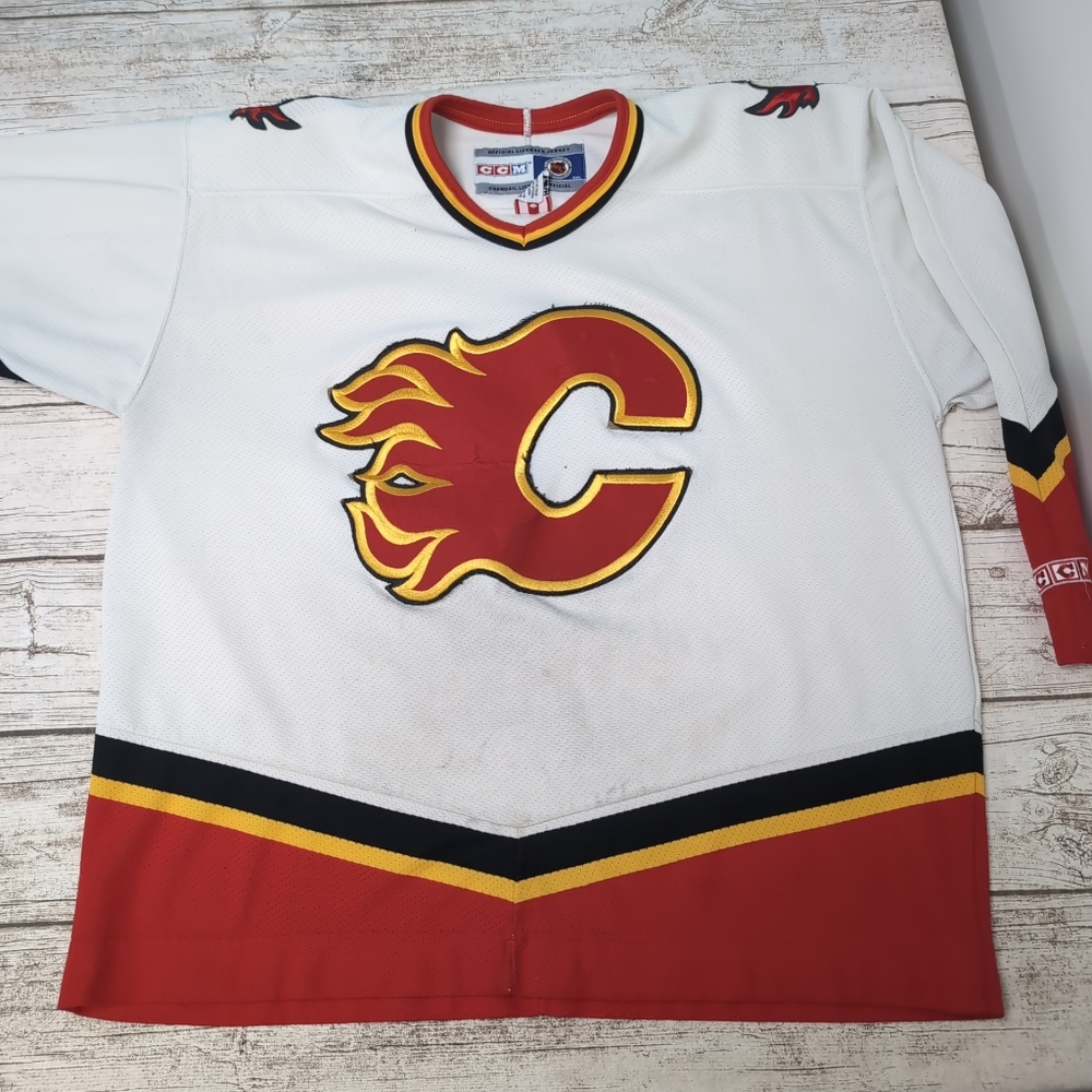 Vintage CCM 00's Retro NHL Calgary Flames Jersey XL